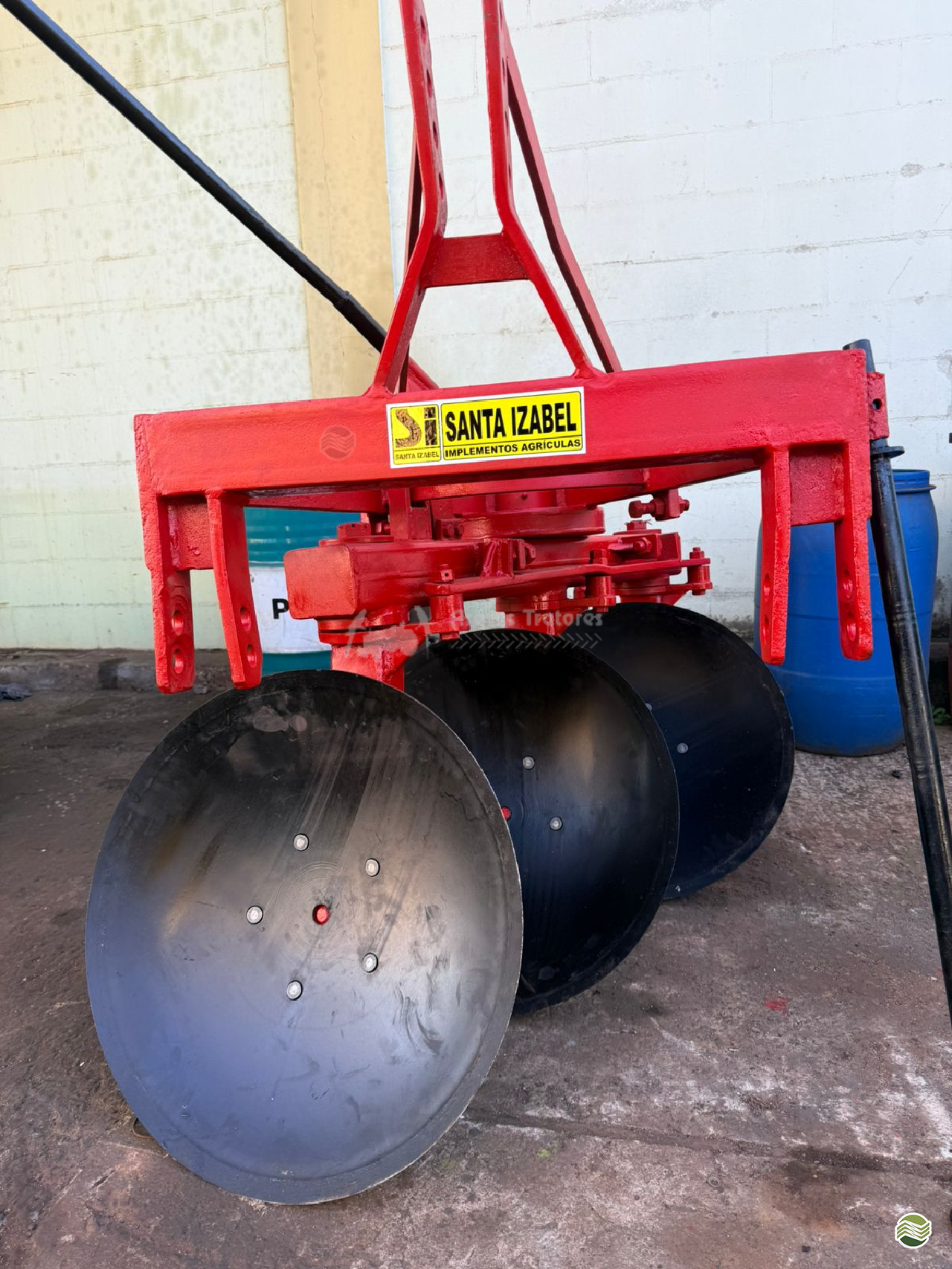 IMPLEMENTOS AGRICOLAS ARADO 3 DISCOS REVERSÍVEL Araras Tratores ARARAS SÃO PAULO SP